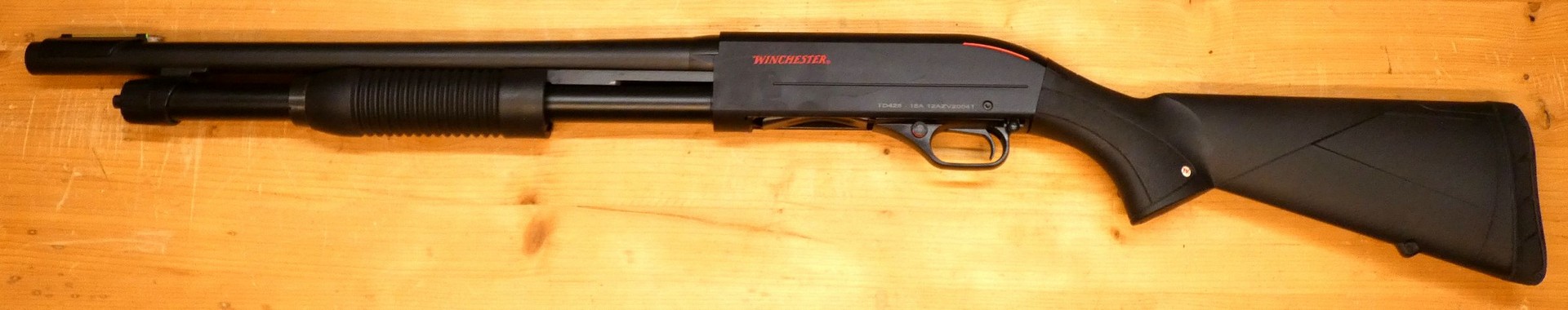 Fusil à pompe WINCHESTER 1300 Defender Calibre 12/76 Canon 46 cm